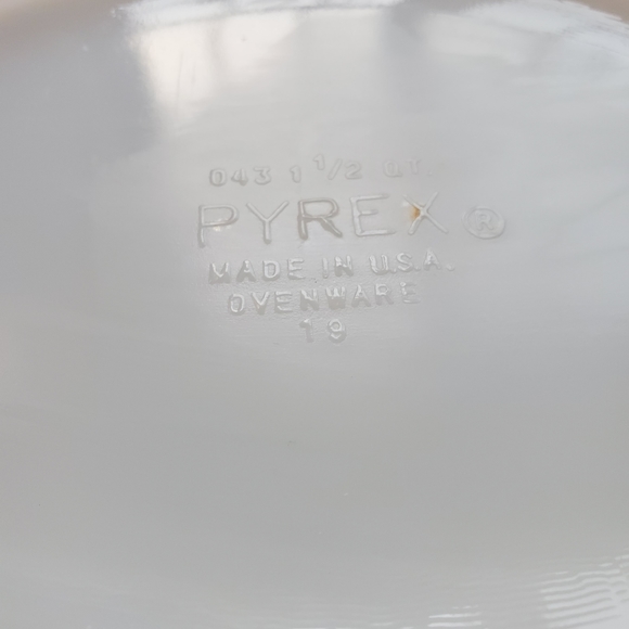 Vintage Pyrex Daisy Sunflower Orange Oval Casserole Dish #043 1.5qt - Picture 3 of 7